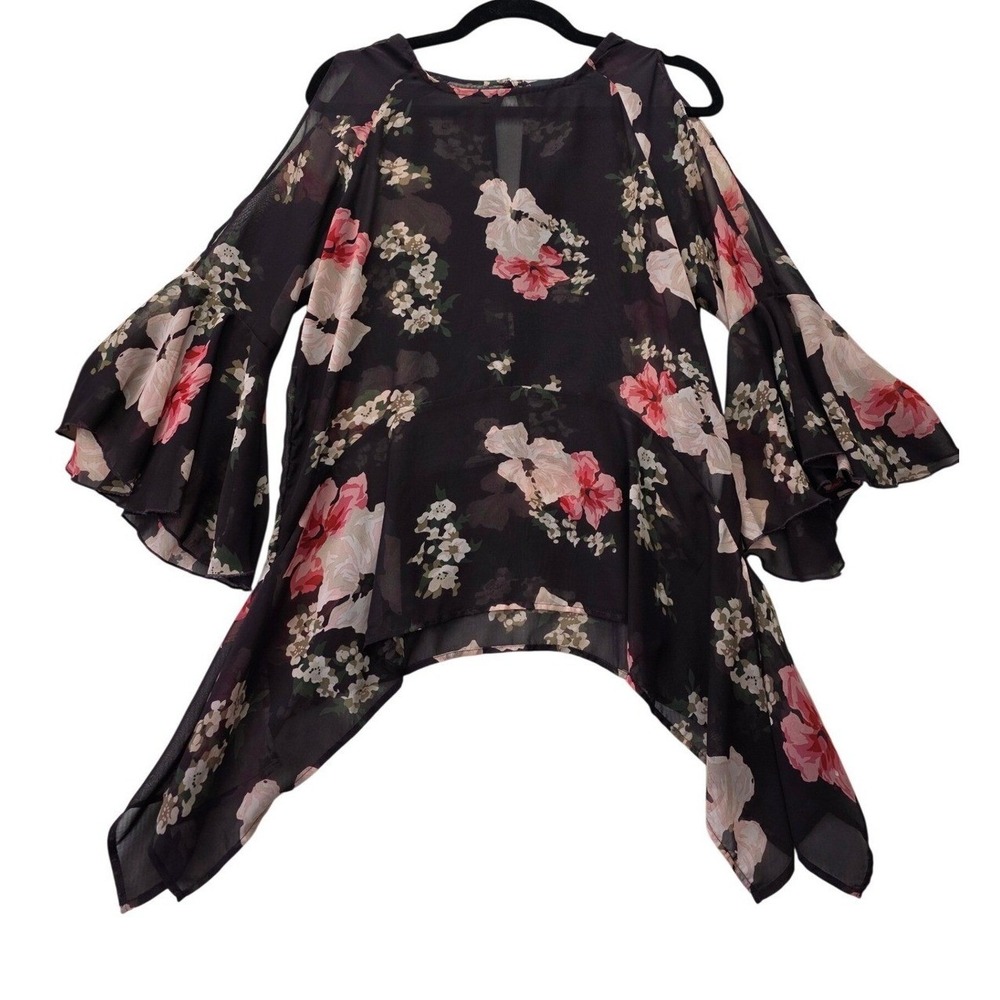 Jeans by Buffalo Floral Cold Shoulder Handkerchief Hem Blouse Plum Small
